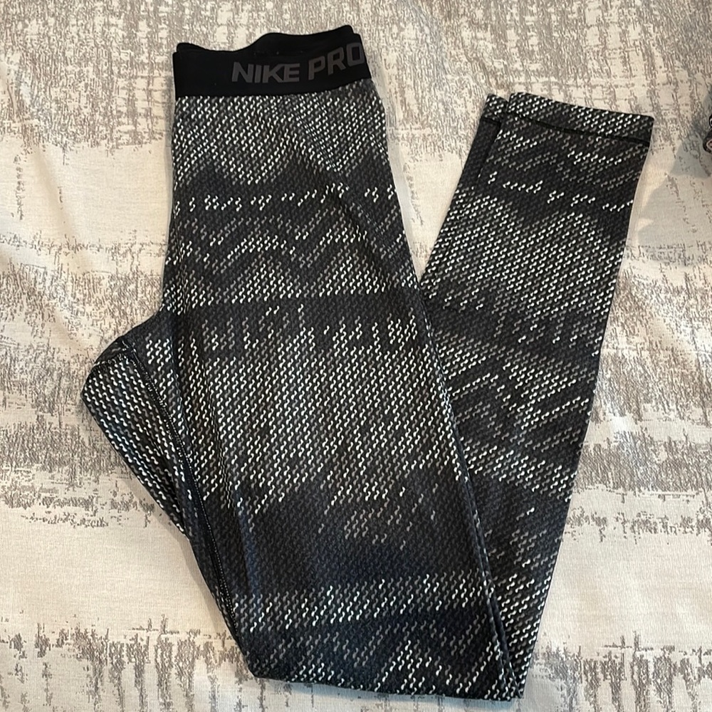 Nike leggings